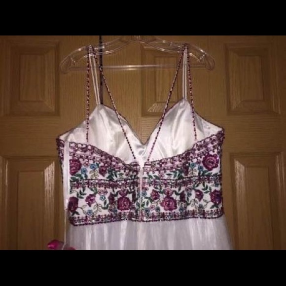 Mori Lee prom dress - Picture 3 of 4